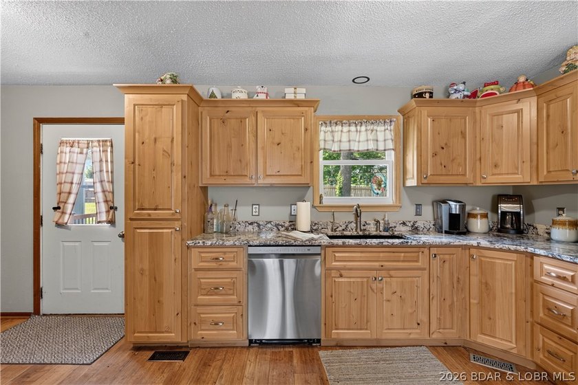 Recently remodeled 3-bedroom, 2-bath home in the heart of - photo 19