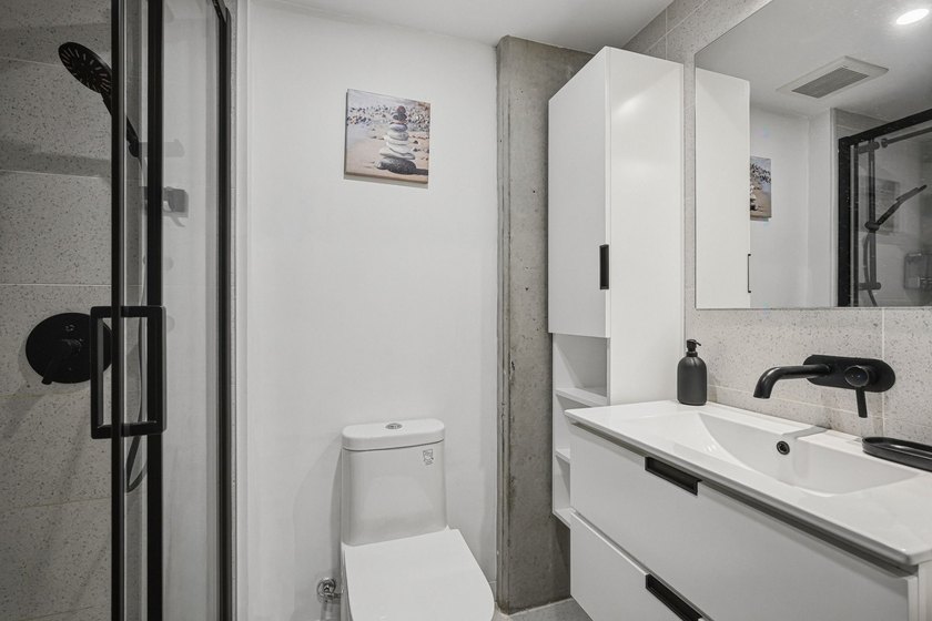 Studio moderne construit en 2022, comprenant une chambre - photo 18