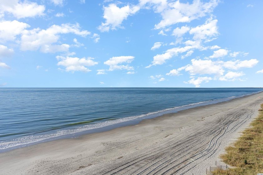 Location, location, location! Enjoy this wonderful 3-bedroom, 2 - photo 30