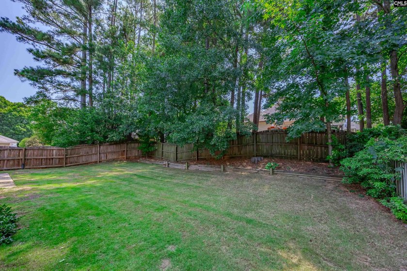 Meticulously maintained and full of timeless charm, this - photo 30