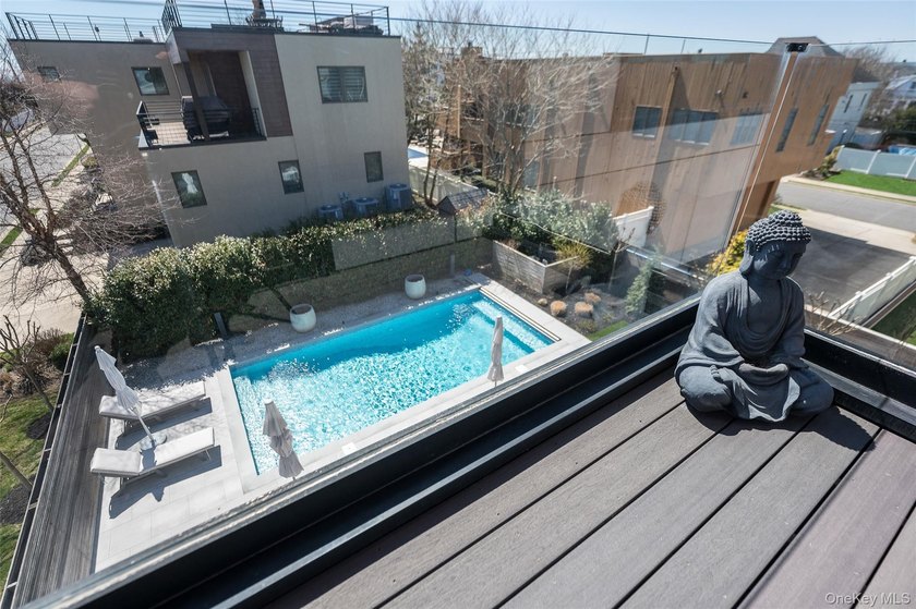 Experience unparalleled luxury in this custom modern estate - photo 10