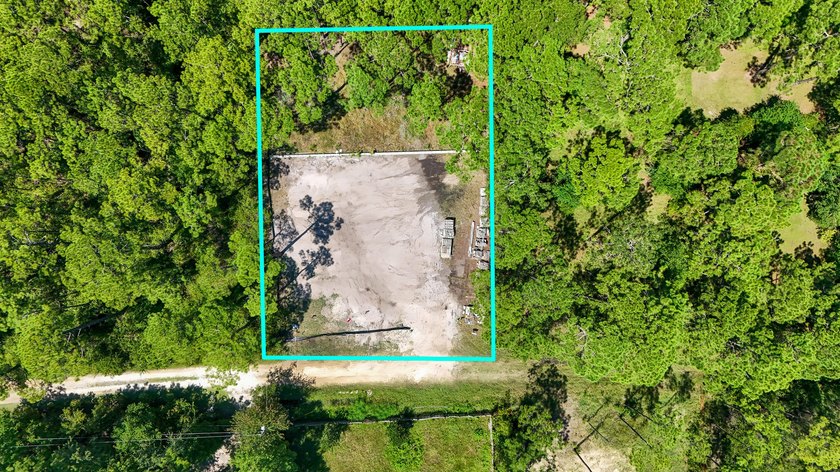 Build your dream coastal retreat less than a mile from the Gulf - photo 3