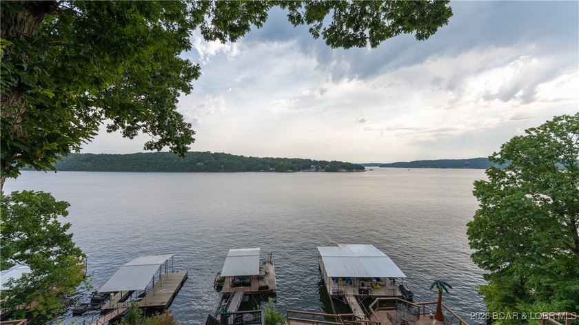 VIEW, VIEW and MORE VIEW! With 180 degree panoramic views from - photo 4