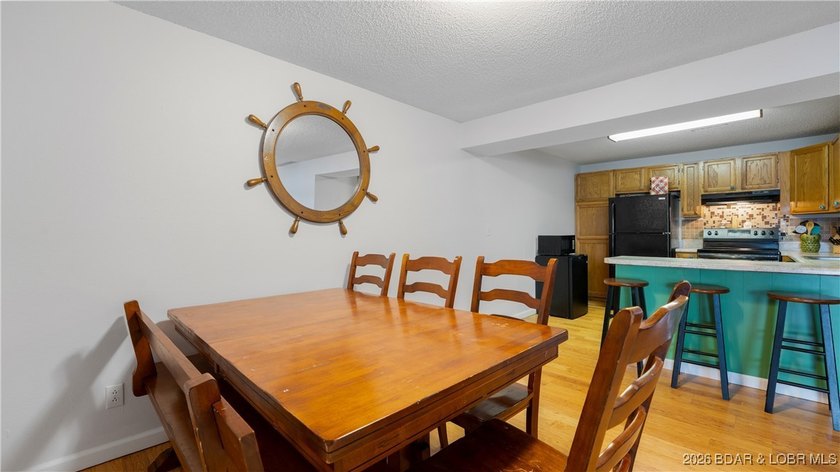 VIEW, VIEW and MORE VIEW! With 180 degree panoramic views from - photo 8