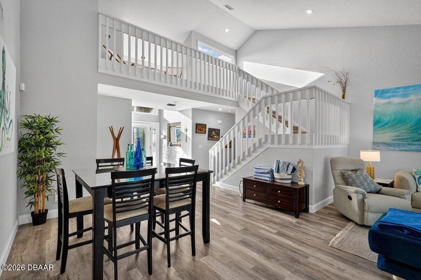 Vintage Contemporary Waterfront -- Fully Furnished &amp; Turnkey - photo 19