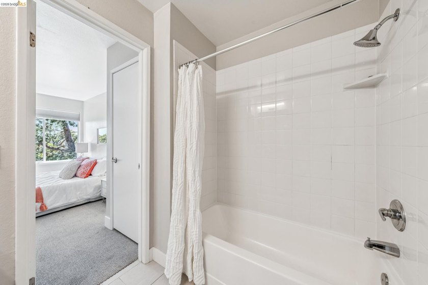 Current loan with a 2.75% interest rate. Possible to assume, but - photo 26