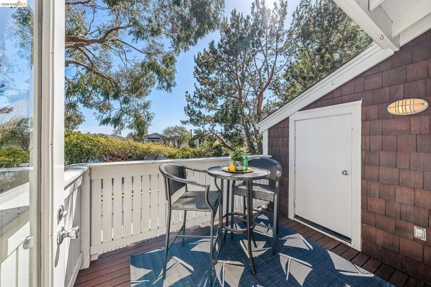 Current loan with a 2.75% interest rate. Possible to assume, but - photo 27