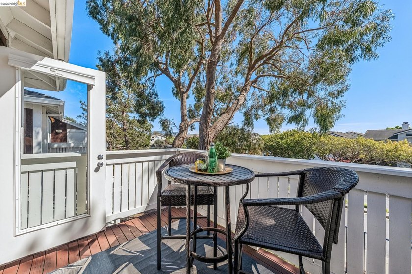 Current loan with a 2.75% interest rate. Possible to assume, but - photo 29