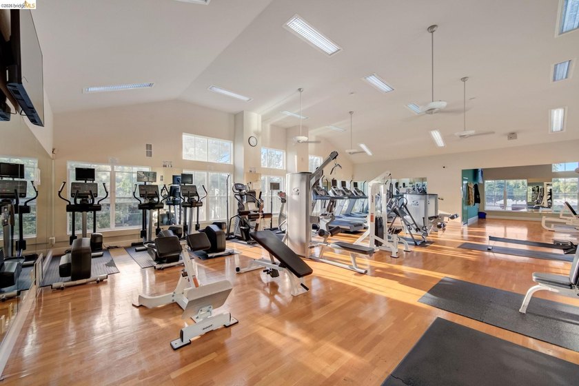 Current loan with a 2.75% interest rate. Possible to assume, but - photo 35