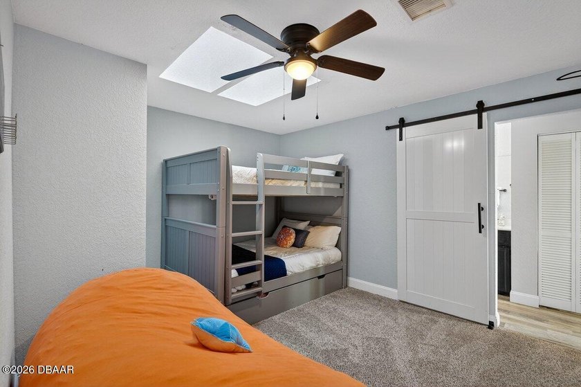 Vintage Contemporary Waterfront -- Fully Furnished &amp; Turnkey - photo 50