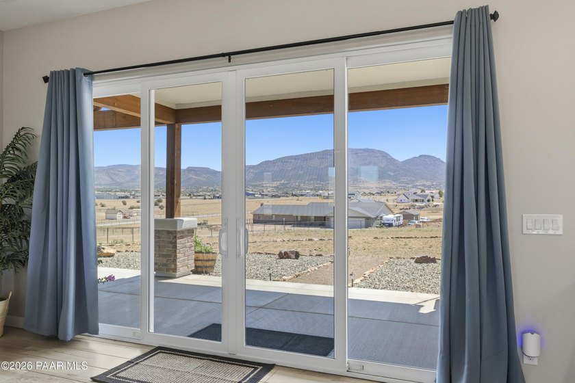 Stunning views in front and Back, fully fenced on 2.1 acres! - photo 5