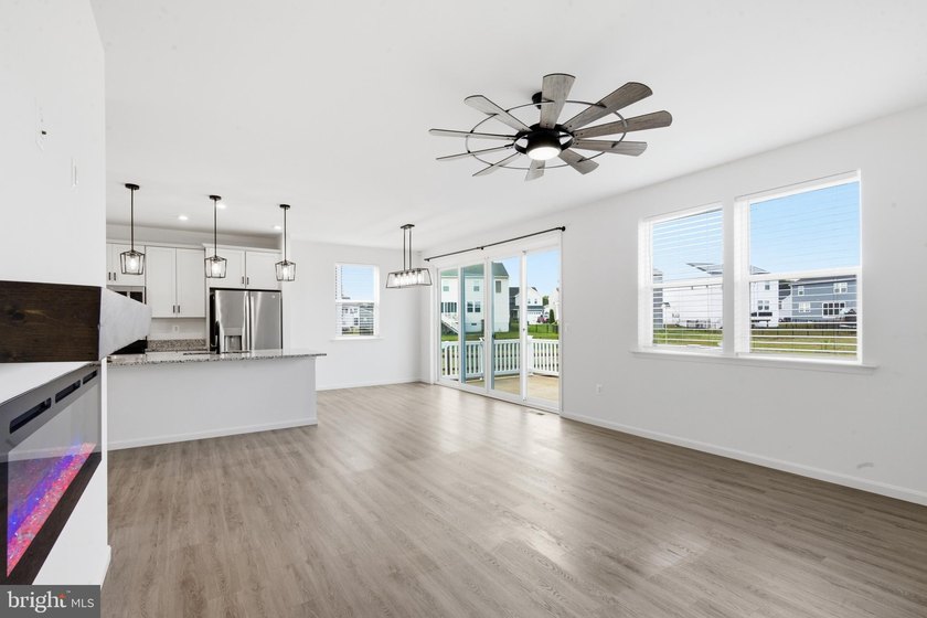 Built in 2022 and meticulously maintained, this Richmond - photo 12