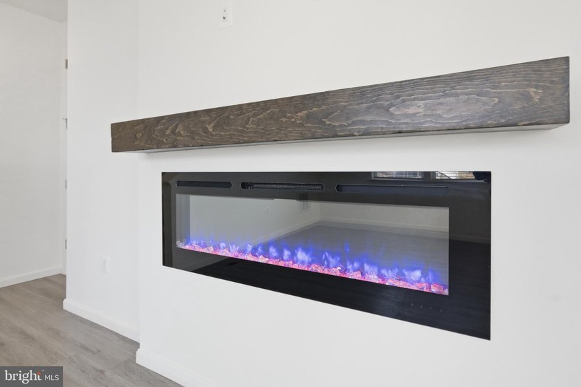 Built in 2022 and meticulously maintained, this Richmond - photo 14