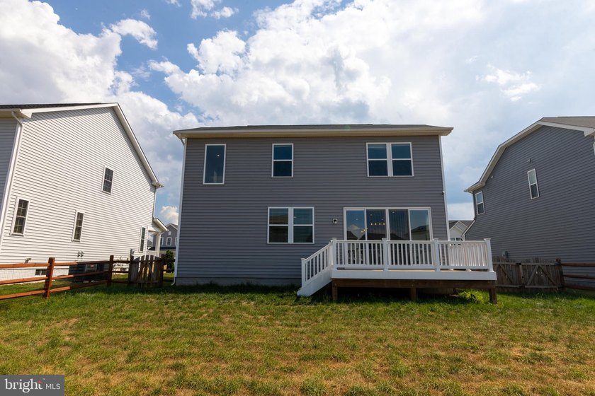 Built in 2022 and meticulously maintained, this Richmond - photo 39