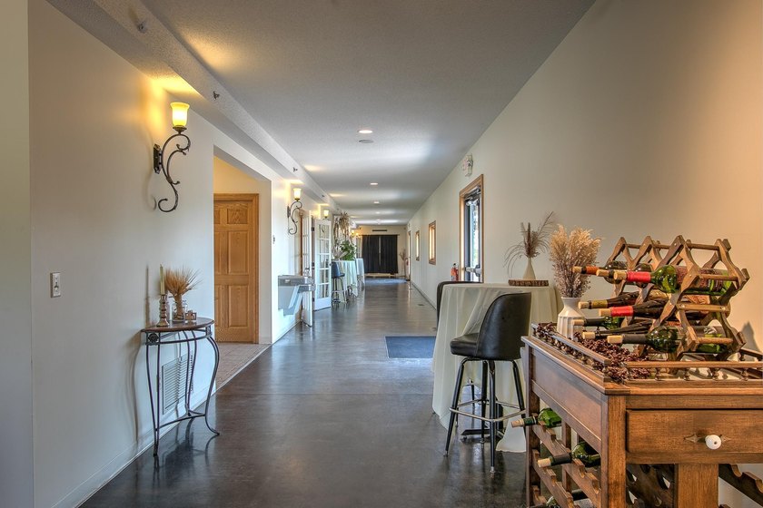 Exceptional Turnkey Event Venue &amp; Catering Business Opportunity! - photo 18