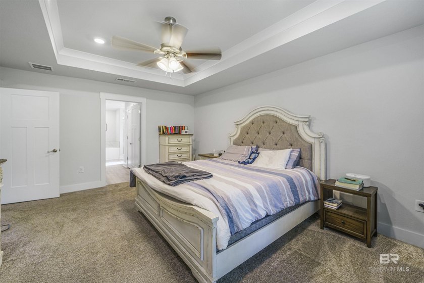Welcome to this beautifully designed 4-bedroom, 3-bath brick - photo 22