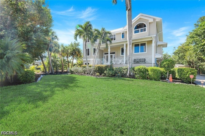 1111 Schooner Place, a stunning waterfront home on Sanibel - photo 42