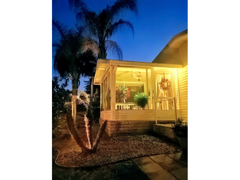 This home has been just reduced and is absolutely Adorable!! - photo 3