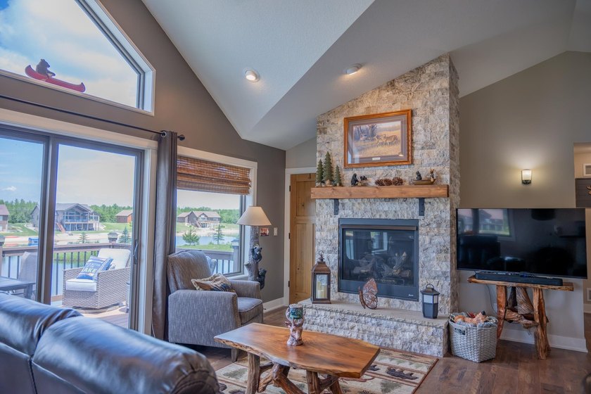 Incredible upgrades at this home on Island Lake! Enjoy a prime - photo 13