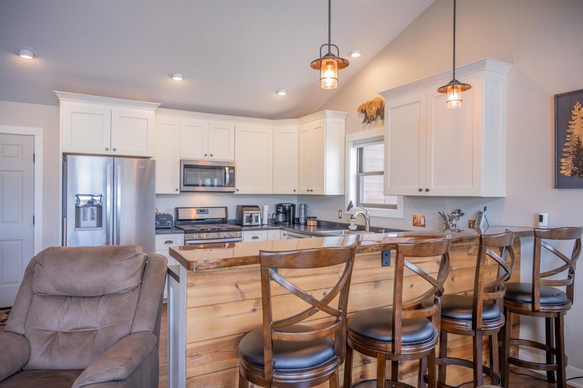 Incredible upgrades at this home on Island Lake! Enjoy a prime - photo 15
