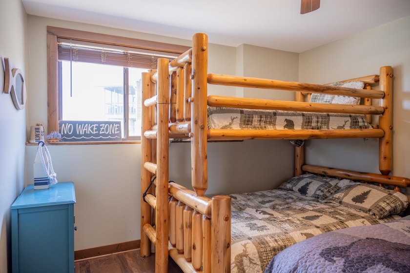 Incredible upgrades at this home on Island Lake! Enjoy a prime - photo 28