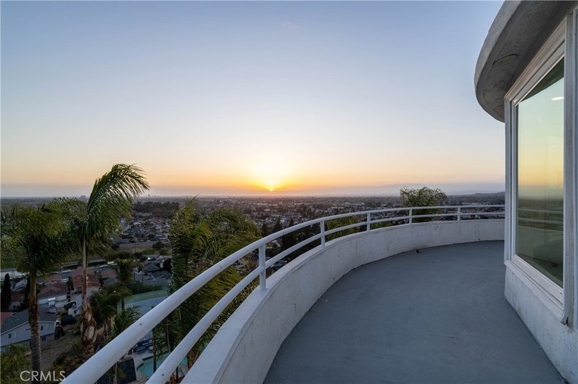 Perched in the hills of Panorama Heights in North Tustin, this - photo 31