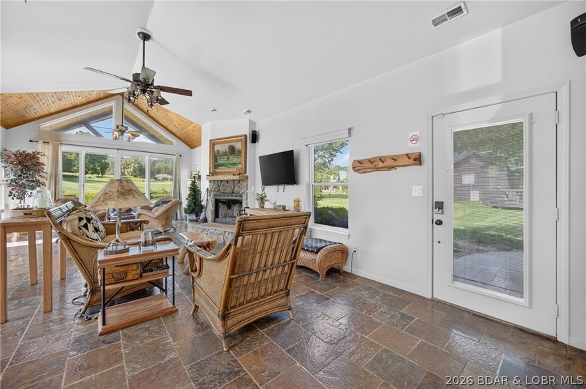 Charming Cottage in Old Kinderhook! A dream retreat for golf - photo 24