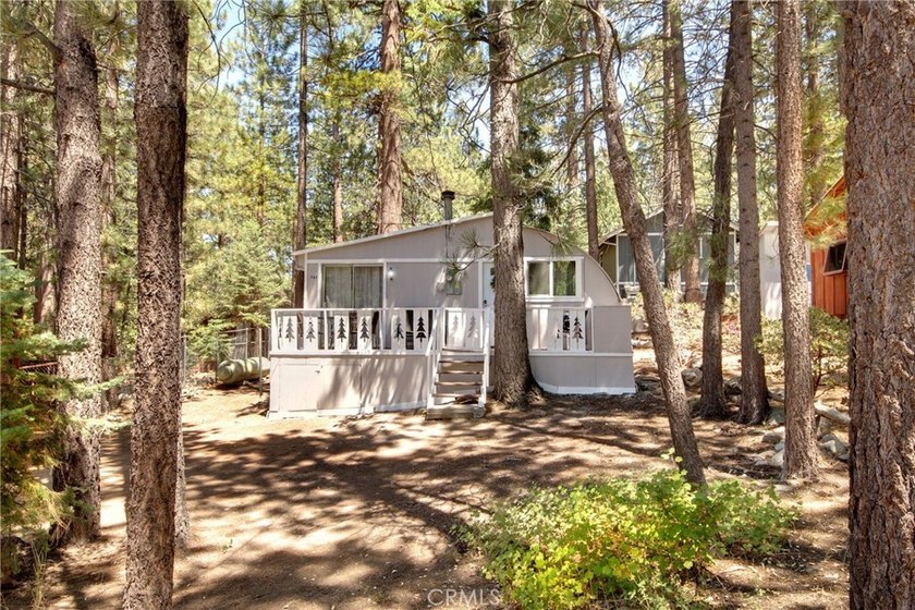 745 Eureka Dr - photo 2