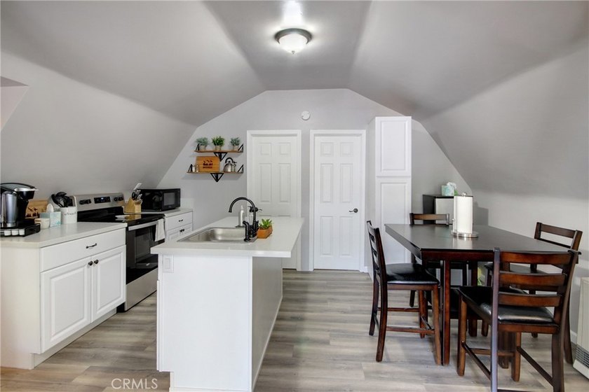 745 Eureka Dr - photo 8