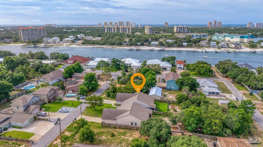 New Price! Welcome to your Florida retreat. Nestled just minutes - photo 2