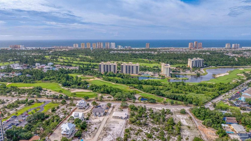New Price! Welcome to your Florida retreat. Nestled just minutes - photo 3