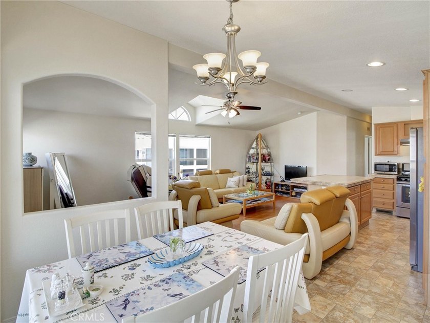 This Beautiful 2013 Doublewide Manufactured Home with Lots of - photo 5