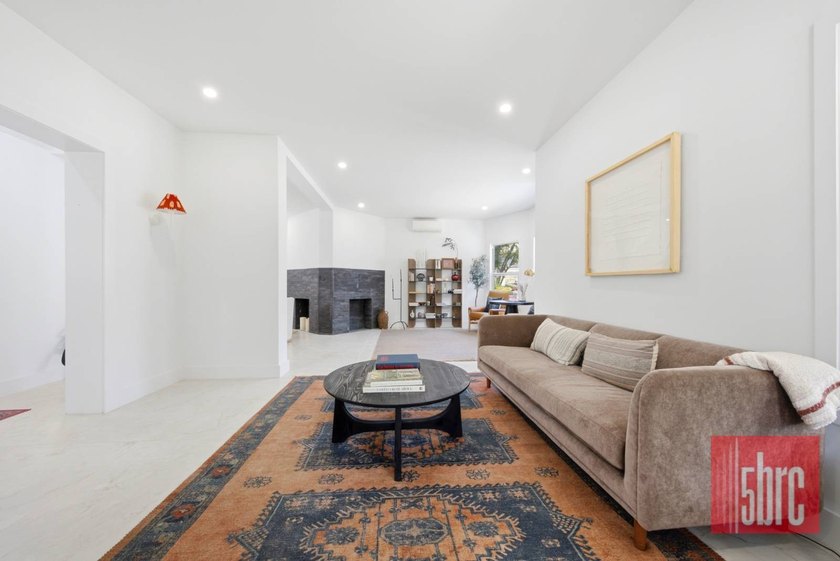 Luxury Victorian Renovated Home in the Heart of Prospect Park - photo 9