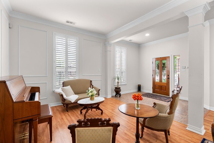 Now offered at an exceptional value in Bridlewood. This - photo 5