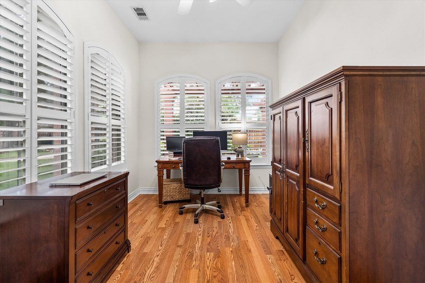 Now offered at an exceptional value in Bridlewood. This - photo 8