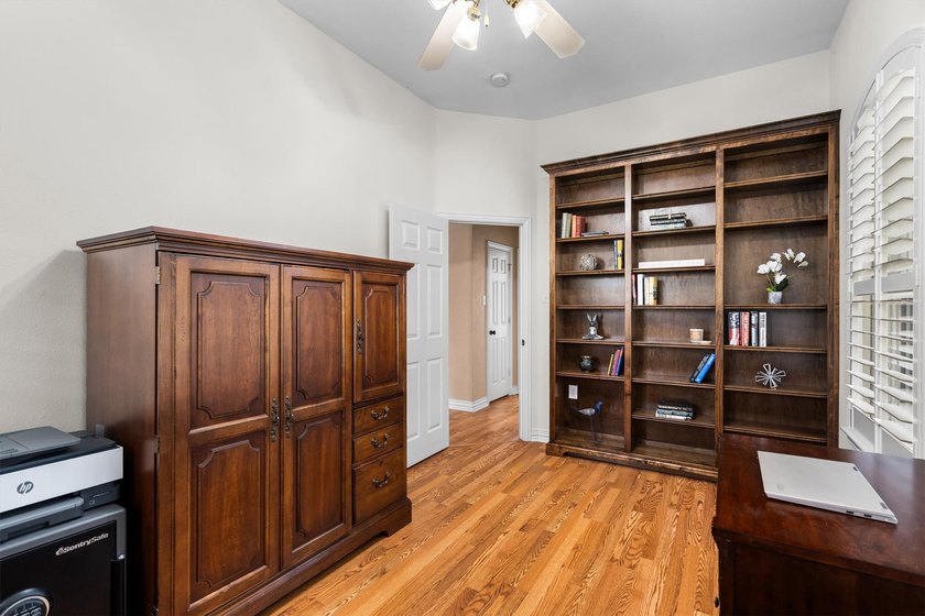 Now offered at an exceptional value in Bridlewood. This - photo 9