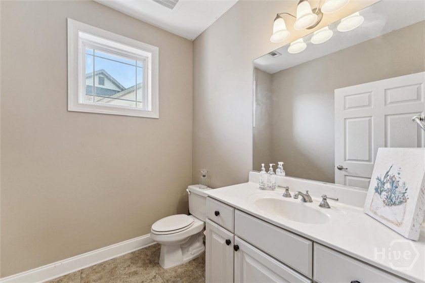 This luxury condo in Richmond Hill's exclusive gated community - photo 22