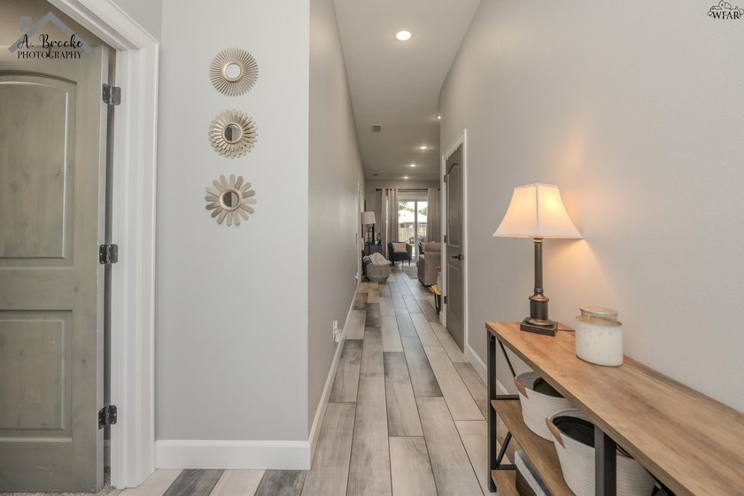 Well-maintained 3-bedroom, 2-bath home in a desirable area of - photo 7