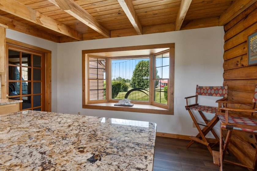 House is available for purchase pre-auction. Online Only Auction - photo 9