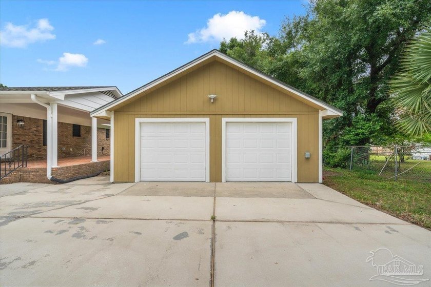 Fully renovated and move-in ready, this beautifully updated home - photo 7