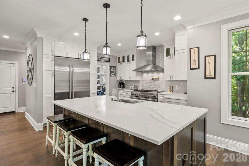 Welcome to refined Lake Norman living in the desirable Lakewood - photo 3