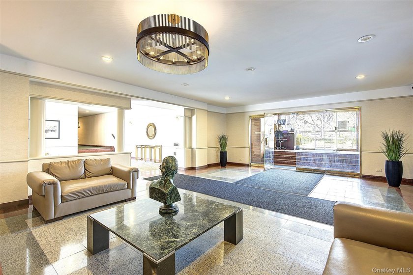 Welcome to the George Washington, a premier building in Forest - photo 3