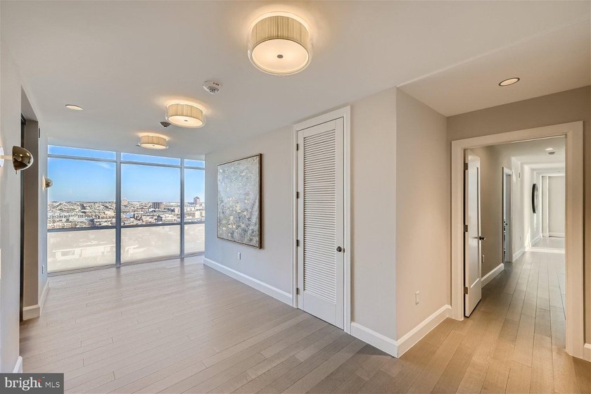 This spectacular corner three bedroom two and one half bath - photo 3