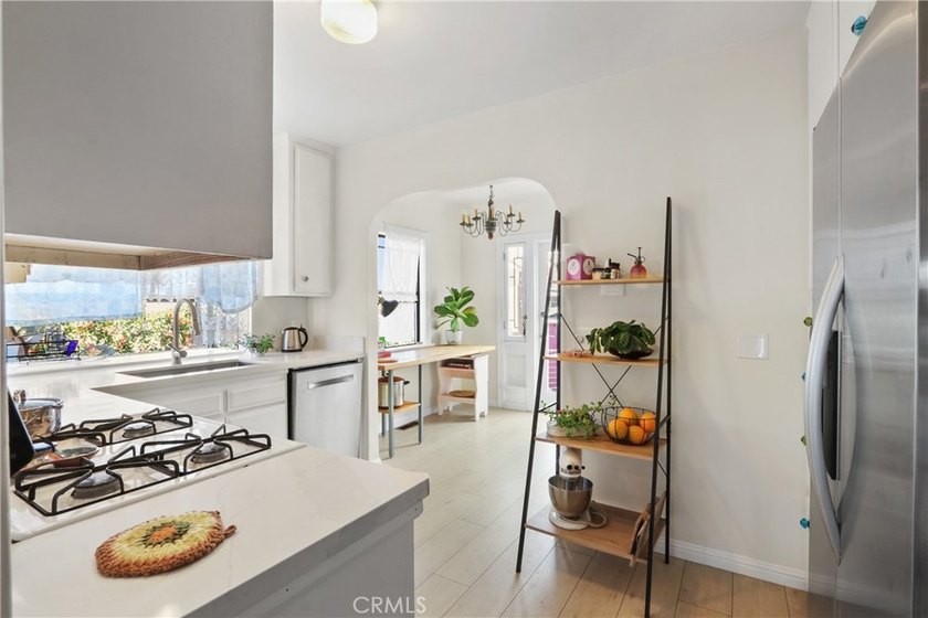 1055 W 17th - photo 8