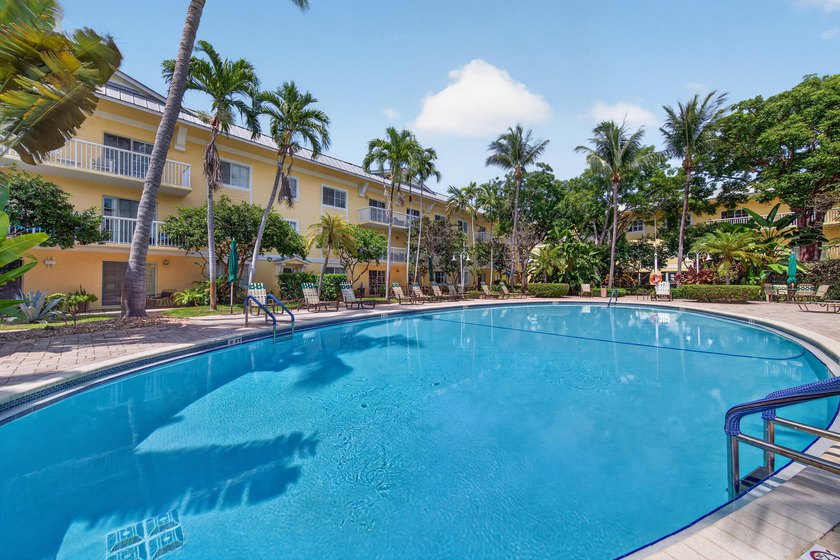 Beautifully updated and move-in ready, this spacious 2BR/2BA - photo 22