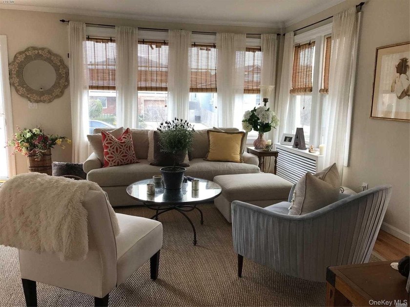 Live the Beachside lifestyle in Long Beach with this beautifully - photo 5