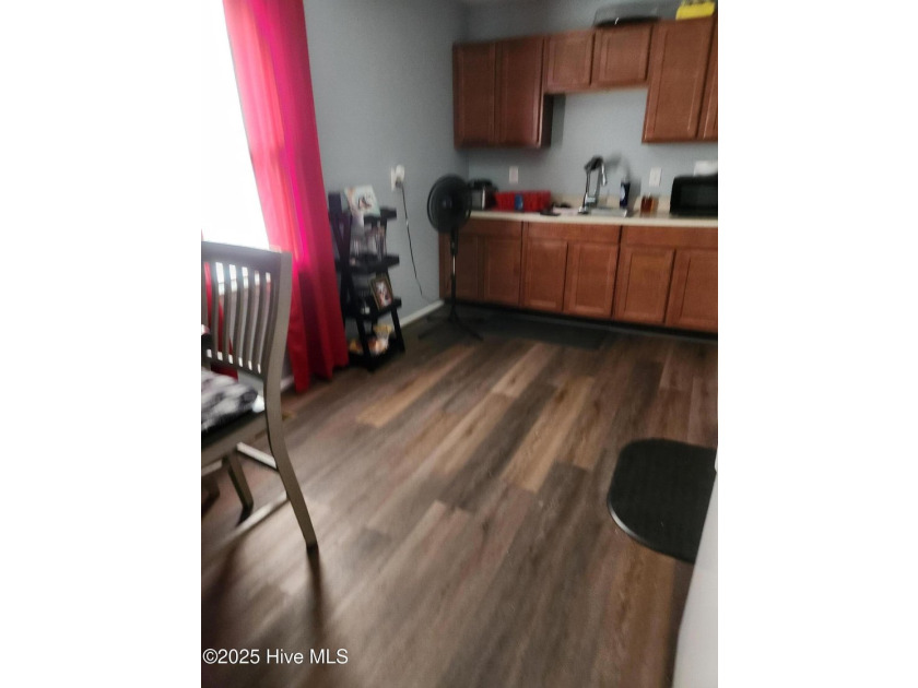 This 3 Bedroom, 2 Full Bath, Combination Kitchen and Dining room - photo 12