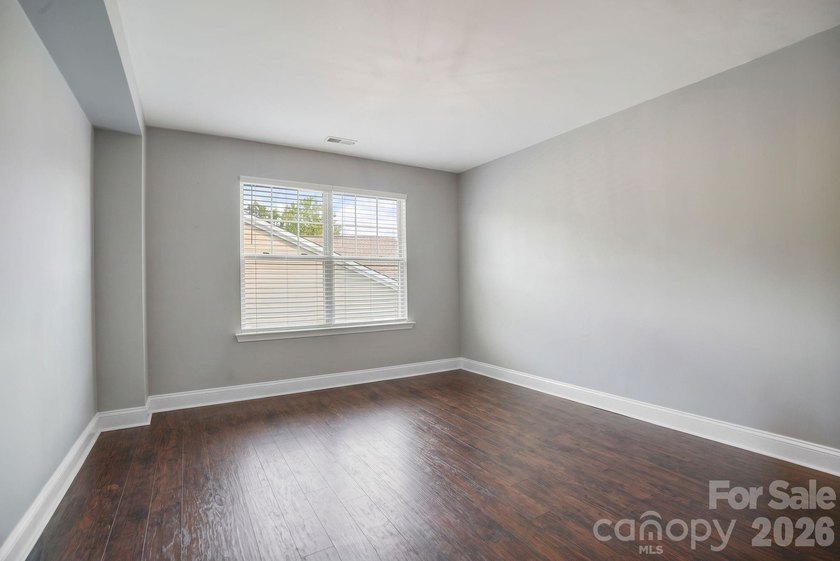 Welcome to this beautifully updated 5-bedroom, 4-bathroom home - photo 13
