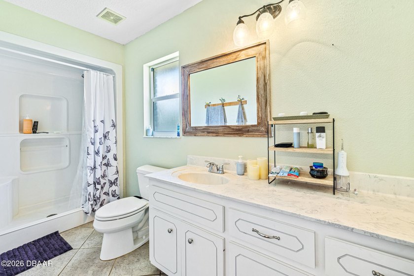 Welcome to this beautifully maintained 3-bedroom, 2-bath, 2 car - photo 22