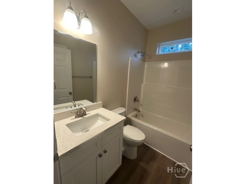 Discover your dream home in the beautiful Broad River Bluff - photo 12